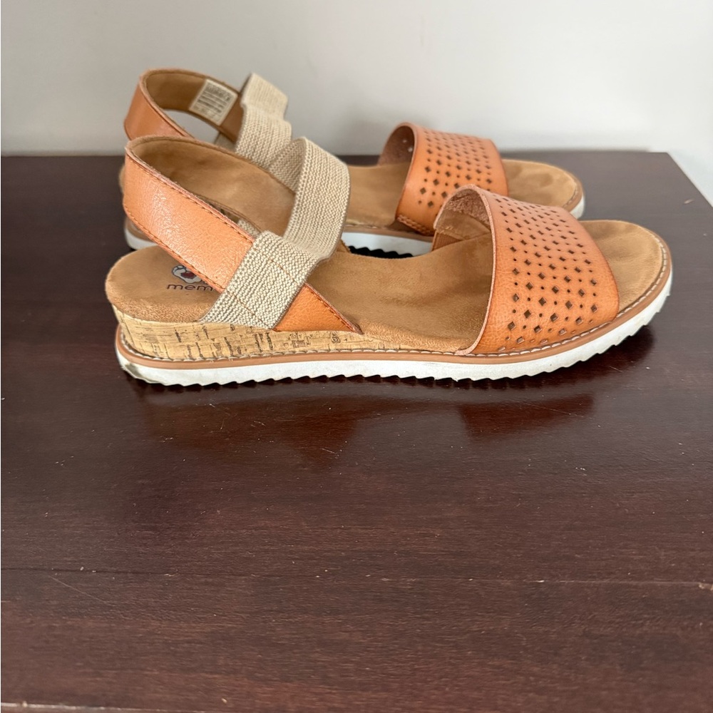 BOBS sandals - Picture 2 of 3